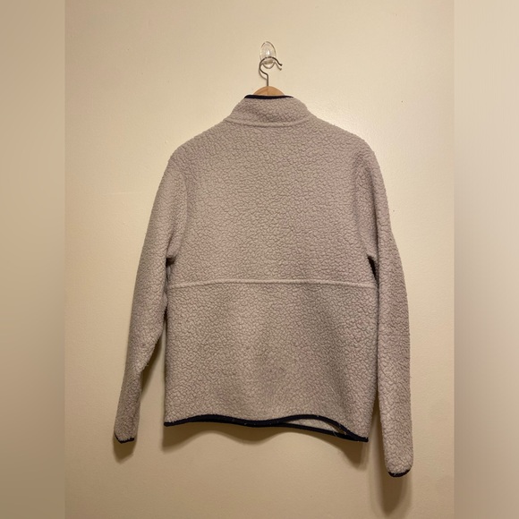 Patagonia Cream Fleece Jacket. Size M